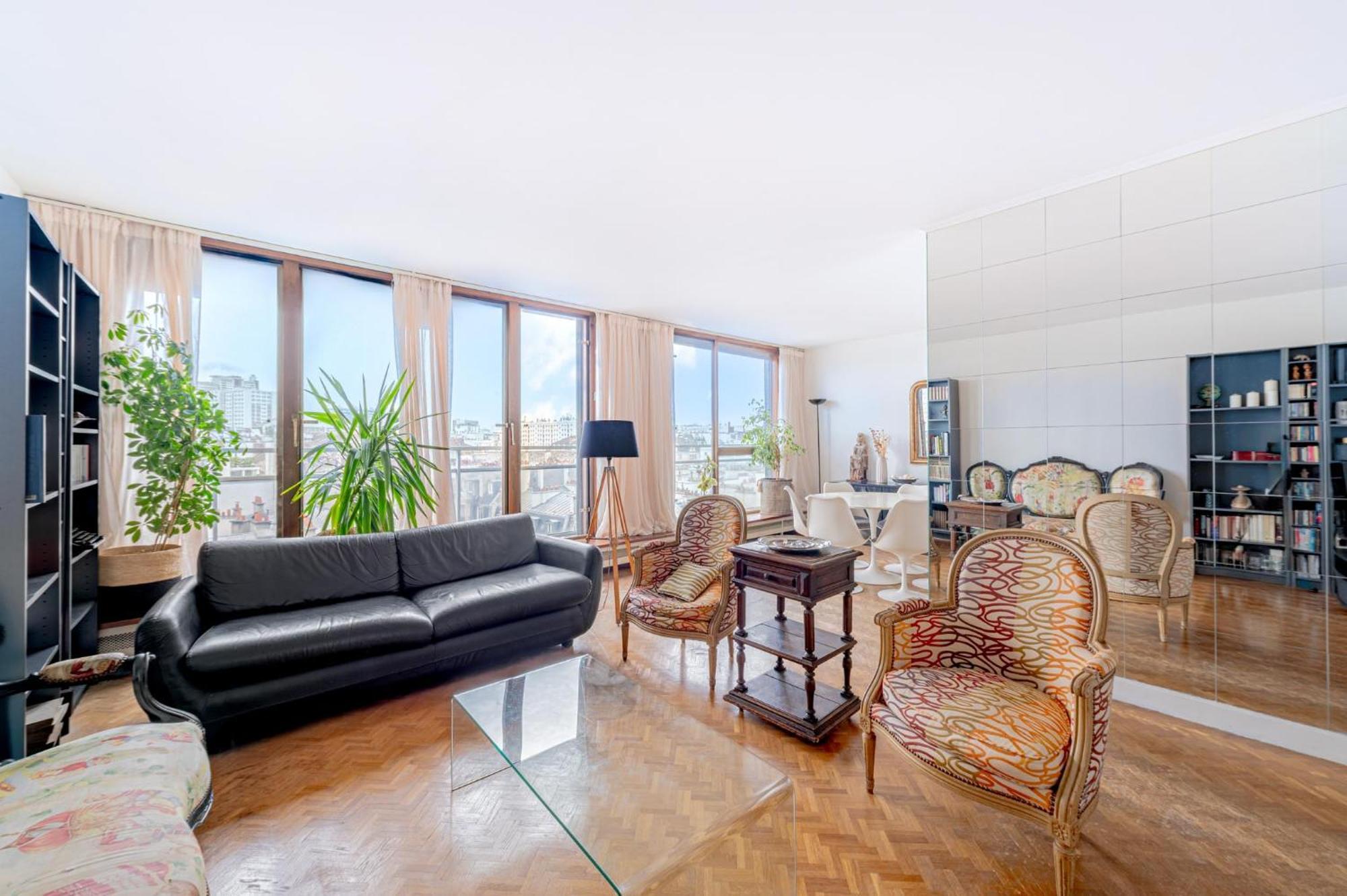New - 3 Bedroom Flat With Eiffel Tower View *